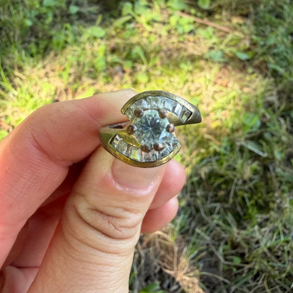 Vintage Bypass Statement Ring Women Size 6.5 Gold Tone Clear Baguette Accents